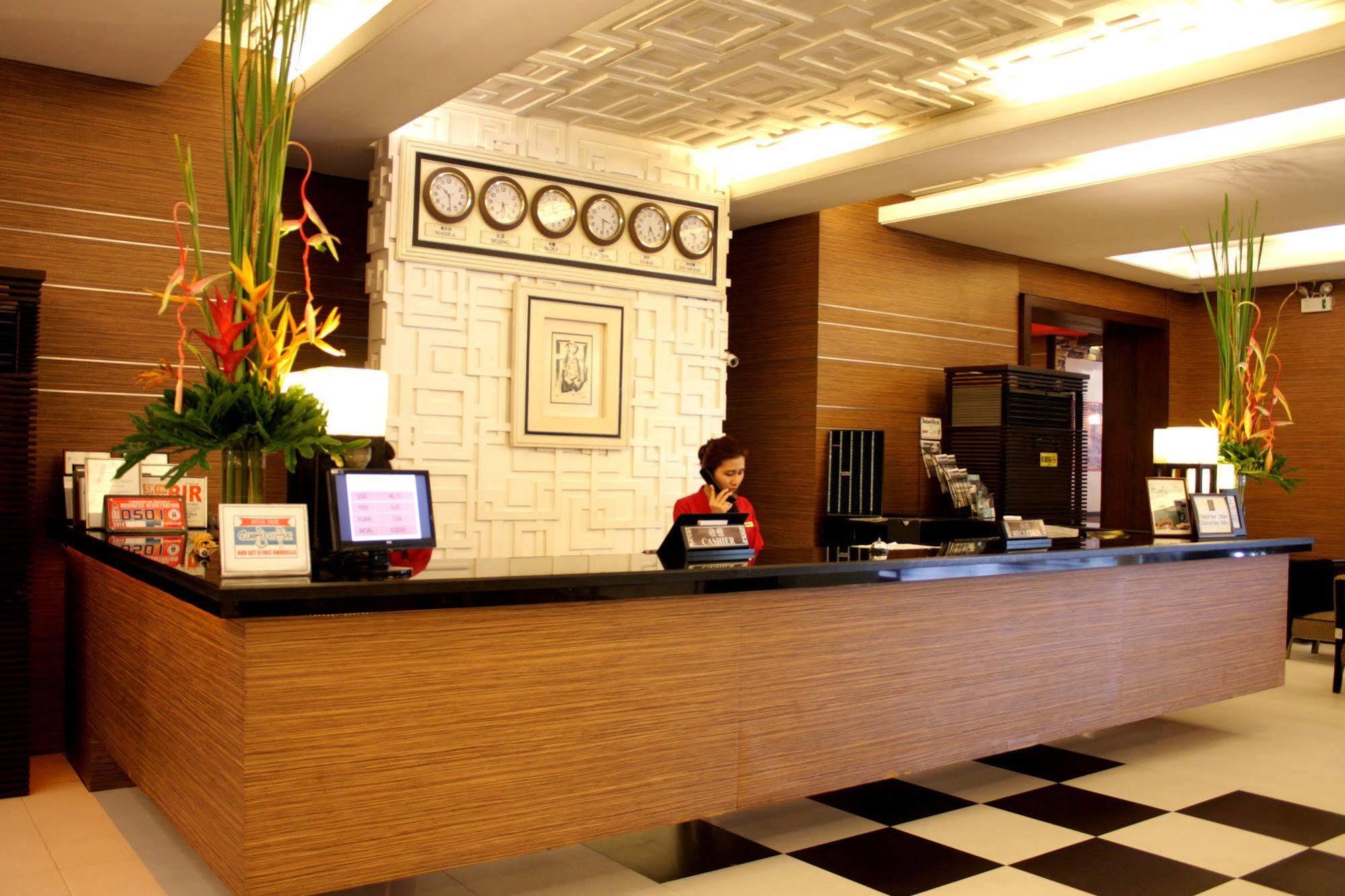 Manila Grand Opera Hotel Exterior foto